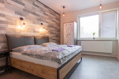 Memory foam beds, desk, laptop workspace, soundproofing