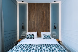 Hochwertige Bettwaren, Minibar, Zimmersafe, Schreibtisch