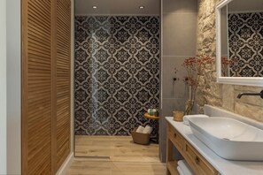 Shower, hair dryer, towels, soap - Fiscardo View Villas - Villa Levanda  (Fiscardo)