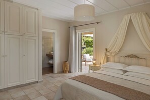 3 bedrooms, in-room safe, desk, iron/ironing board - Fiscardo View Villas - Villa Levanda  (Fiscardo)