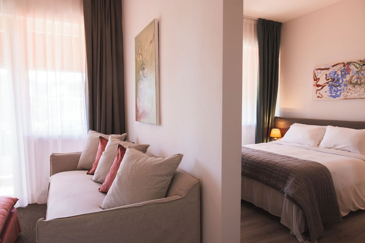 One-Bedroom Suite with Terrace