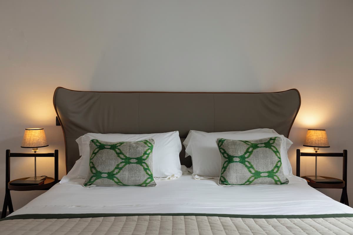 Luxury Suite | 1 bedroom, hypo-allergenic bedding, down comforters, pillowtop beds