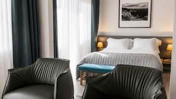 Junior Suite with Terrace | Hypo-allergenic bedding, down comforters, pillowtop beds, minibar