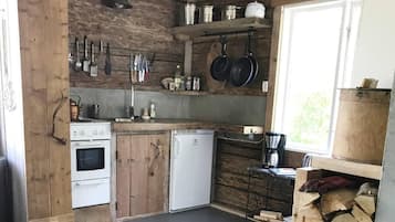 Cottage | Dapur pribadi | Lemari es, oven, kompor, dan ketel listrik