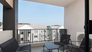 Apartamento clásico | Balcón