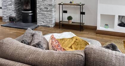 Modern Newly Renovated 3 Story House in Ebbw Vale
