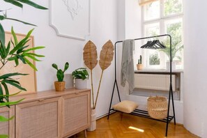 Individually decorated, individually furnished, desk, blackout curtains - Designer Apartments - Near Danube (Vienna)