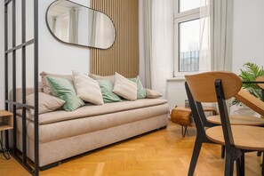 Apartment | Individually decorated, individually furnished, desk, blackout drapes - Designer Apartments - Near Danube (Vienna)