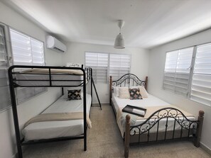 4 間睡房、書桌、熨斗/熨衫板、免費 Wi-Fi