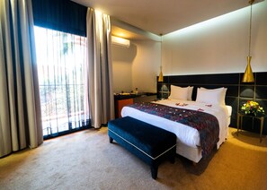 Superior-rum - 1 sovrum | 1 sovrum, skrivbord, mörkläggningsgardiner och strykjärn/strykbräda