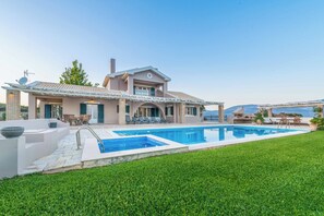 Villa (3 Bedrooms) | Interior