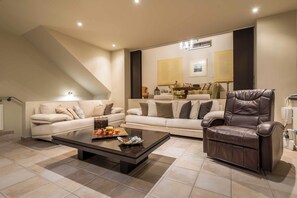 Villa (3 Bedrooms) | Interior