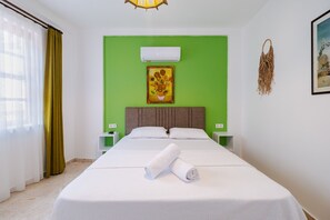 Superior Room | Egyptian cotton sheets, premium bedding, individually decorated - Meltown Hotel & Lounge (Antalya)
