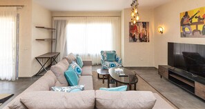 Leilighet – standard, 2 soverom | 2 soverom, safe på rommet, strykejern/-brett og wi-fi (inkludert)