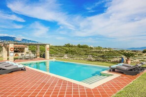 วิลล่า (3 Bedrooms) | บริเวณภายนอก