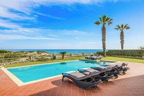 วิลล่า (3 Bedrooms) | บริเวณภายนอก