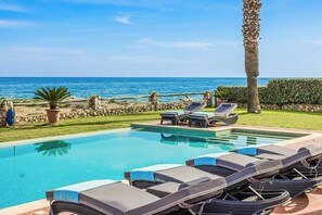 วิลล่า (3 Bedrooms) | บริเวณภายนอก