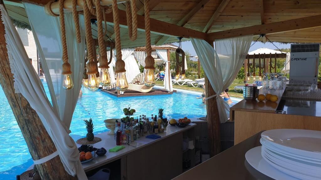 Poolside bar