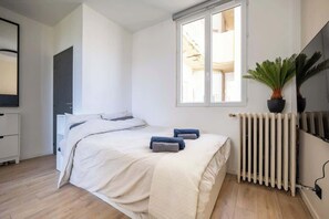 1 bedroom, iron/ironing board, WiFi, bed sheets - 20 - Renovated Studio walking distance to Paris (Montrouge)