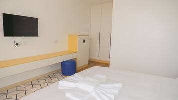 1 bedroom, WiFi, bed sheets