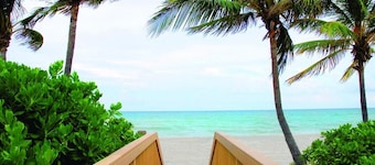 POSHPADZ PGA GOLF VILLA VERDE - Free WiFi Close to Beach