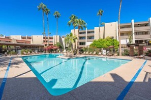 Pool - 2BR | Old Town & Fashion Sq | Pool & Hot Tub (Scottsdale)