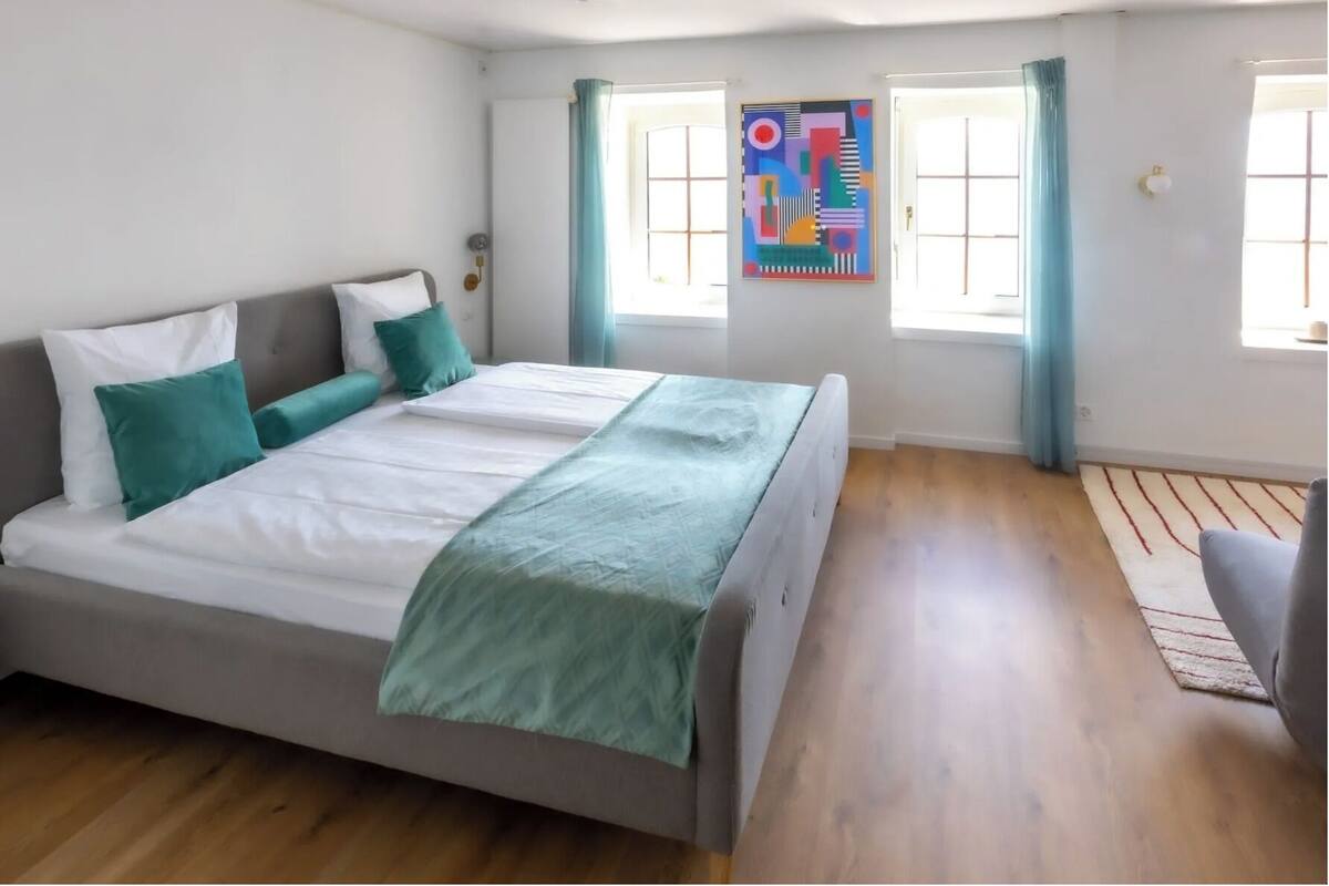 Signature Room, Lake View