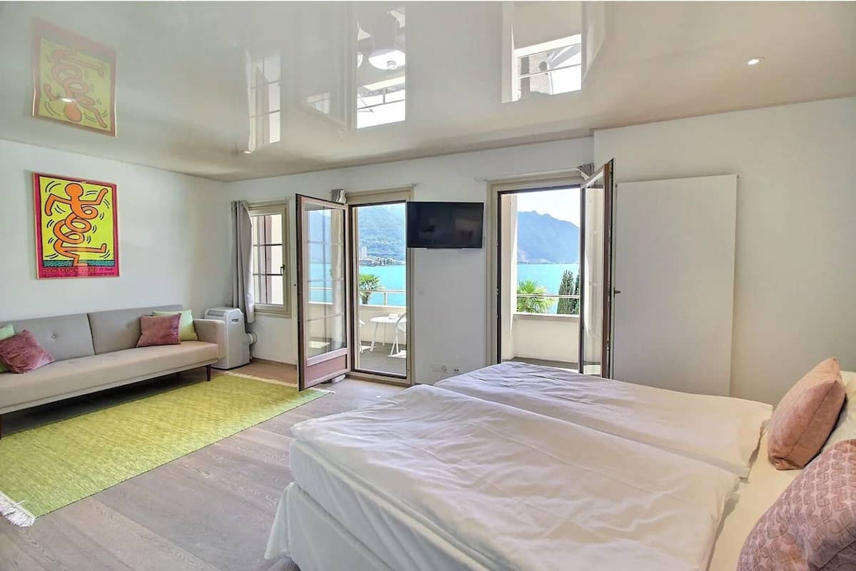 Junior Suite Signature, Balcony & Lake View