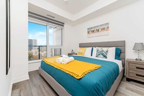 1 bedroom, desk, iron/ironing board, WiFi