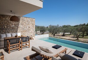 Suite, alberca privada | Vista desde la habitación