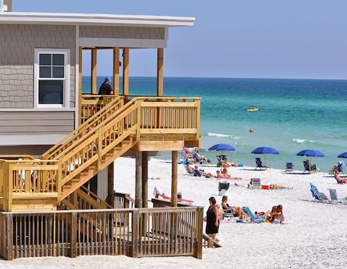 🏖️Beach Service Included! | Pool+Hot Tub | 3BR Alerio A402
