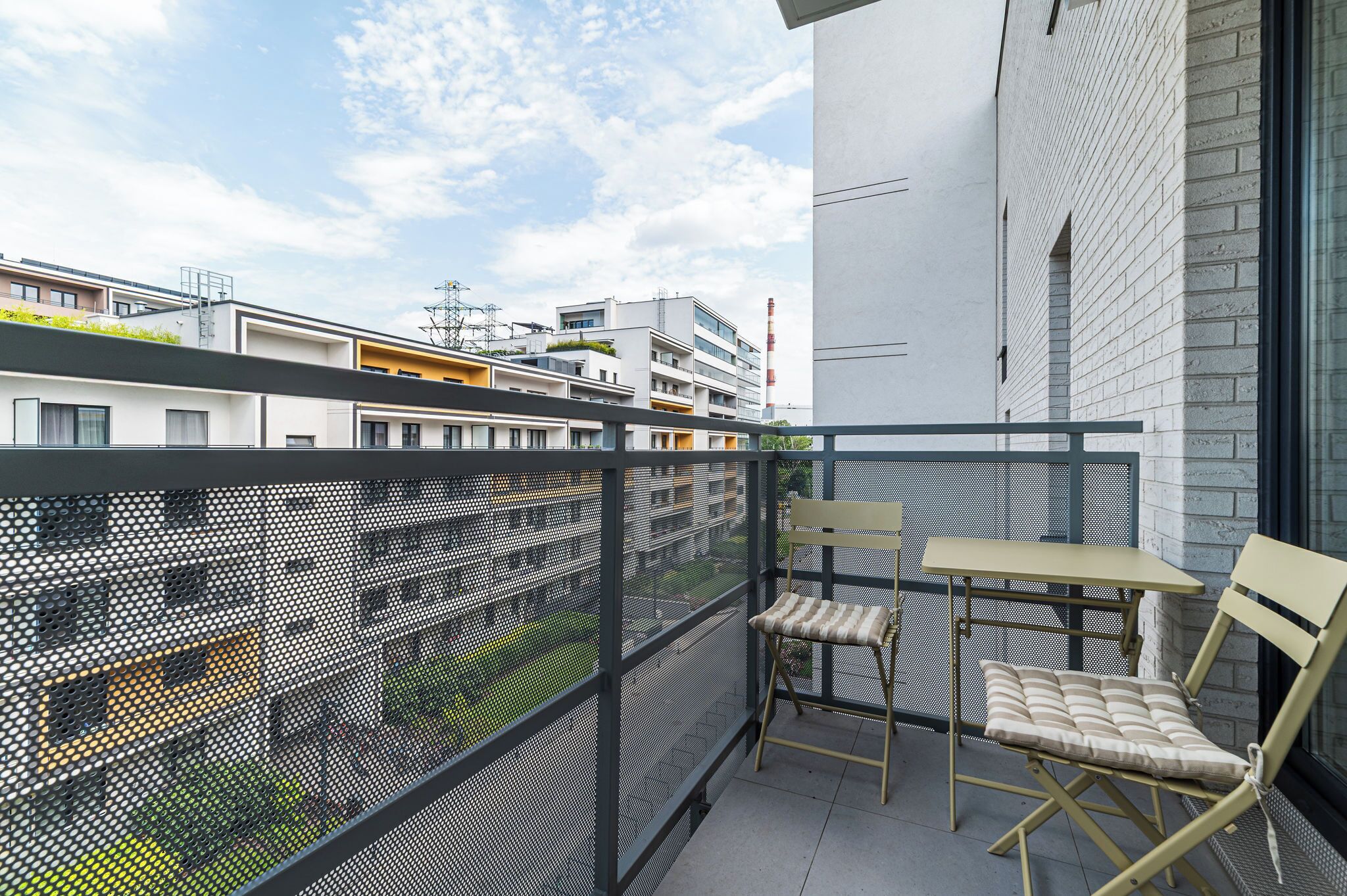 컴포트 아파트 | 발코니