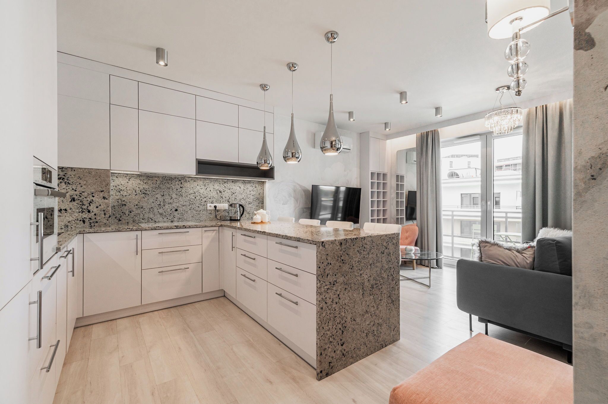 Appartement Confort | Coin cuisine privé | Réfrigérateur, plaque de cuisson, cafetière/bouilloire