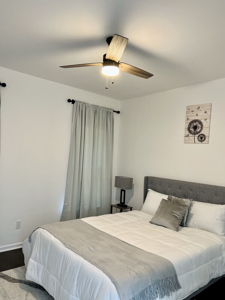 Cozy Family and pet friendly Newly renovated, 6mins to Northside