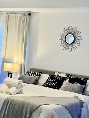 4 Schlafzimmer, Schreibtisch, Bügeleisen/Bügelbrett, WLAN