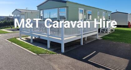 Luxury 8 berth spacious caravan