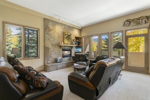 Condo, 3 Bedrooms | Living area | Smart TV - Sunvail Condos 31e 3 Bedroom Condo by RedAwning (Vail)