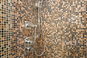 Apartment, 2 Schlafzimmer | Badezimmer