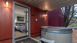 單棟房屋, 多間臥室 | 室內 SPA 浴池
