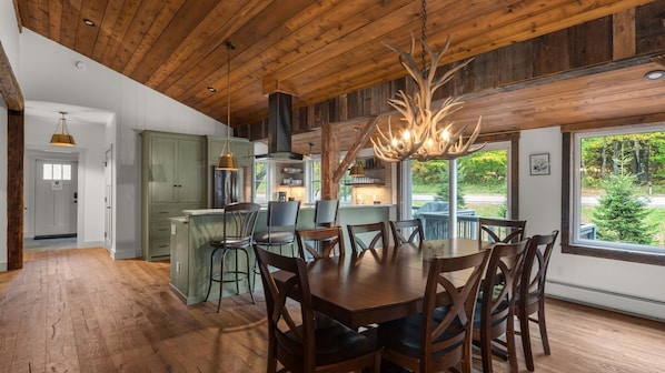 House, Multiple Bedrooms | Dining