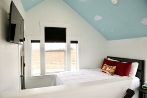 1 bedroom, free WiFi, bed sheets
