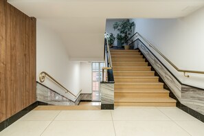Property entrance - RentPlanet - Lokum Vena (Wroclaw)