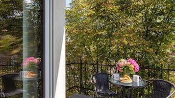 Design Apartment, Non Smoking, Balcony | Terrace/patio