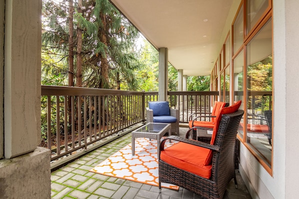 Apartamento estándar | Terraza o patio