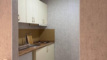 Chambre | Cuisine privée | Mini réfrigérateur, bouilloire électrique