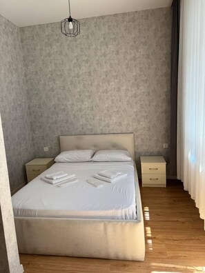 Zimmer | Verdunkelungsvorhänge, schallisolierte Zimmer, kostenloses WLAN