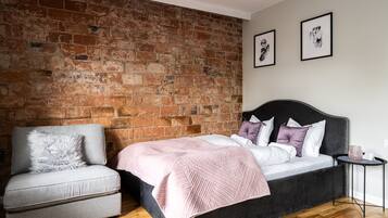 Comfort Studio Suite | Iron/ironing board, free WiFi, bed sheets