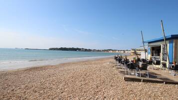 Playa en los alrededores