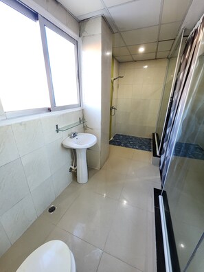1 bedroom, iron/ironing board, free WiFi