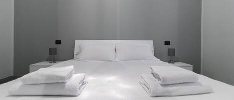 Apartment (1 Bedroom) | 1 bedroom, premium bedding, iron/ironing board, free cribs/infant beds